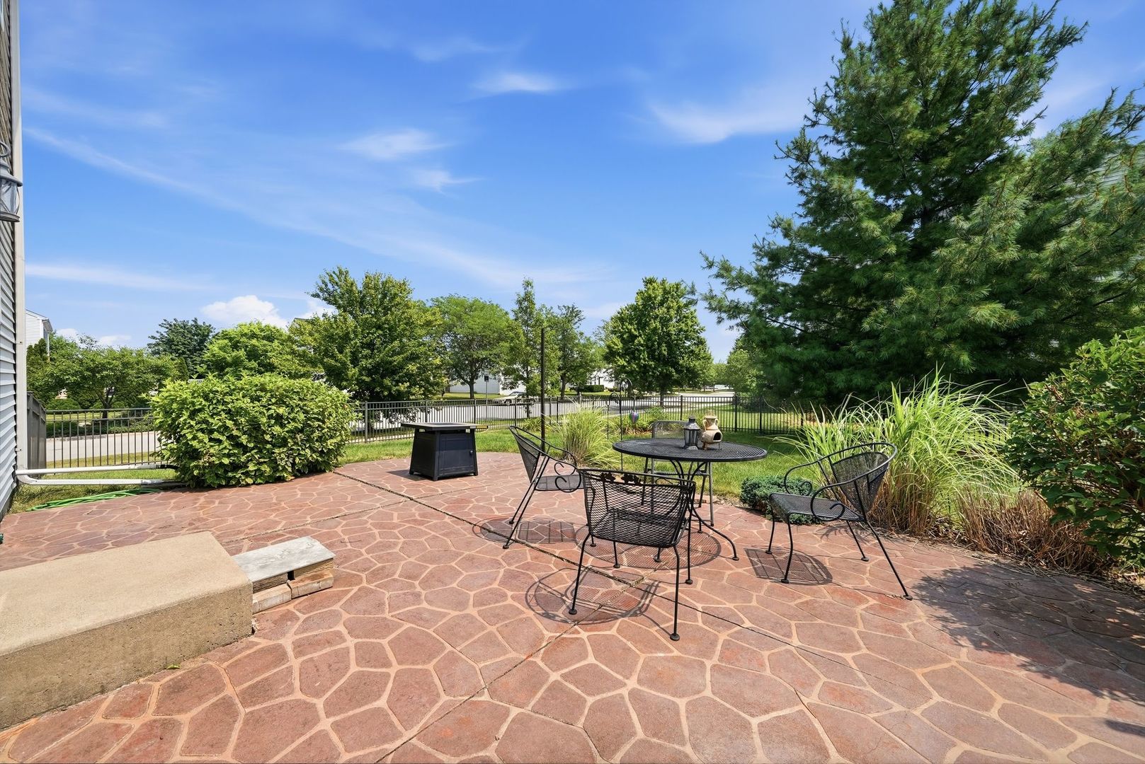 1714 Caton Ridge Drive Property Photo 4