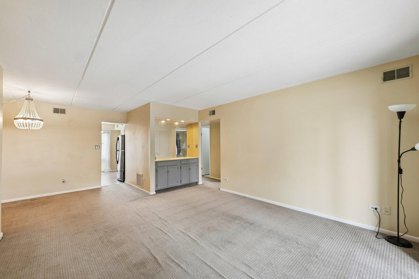 5401 S Chateau Drive 4 Property Photo 9