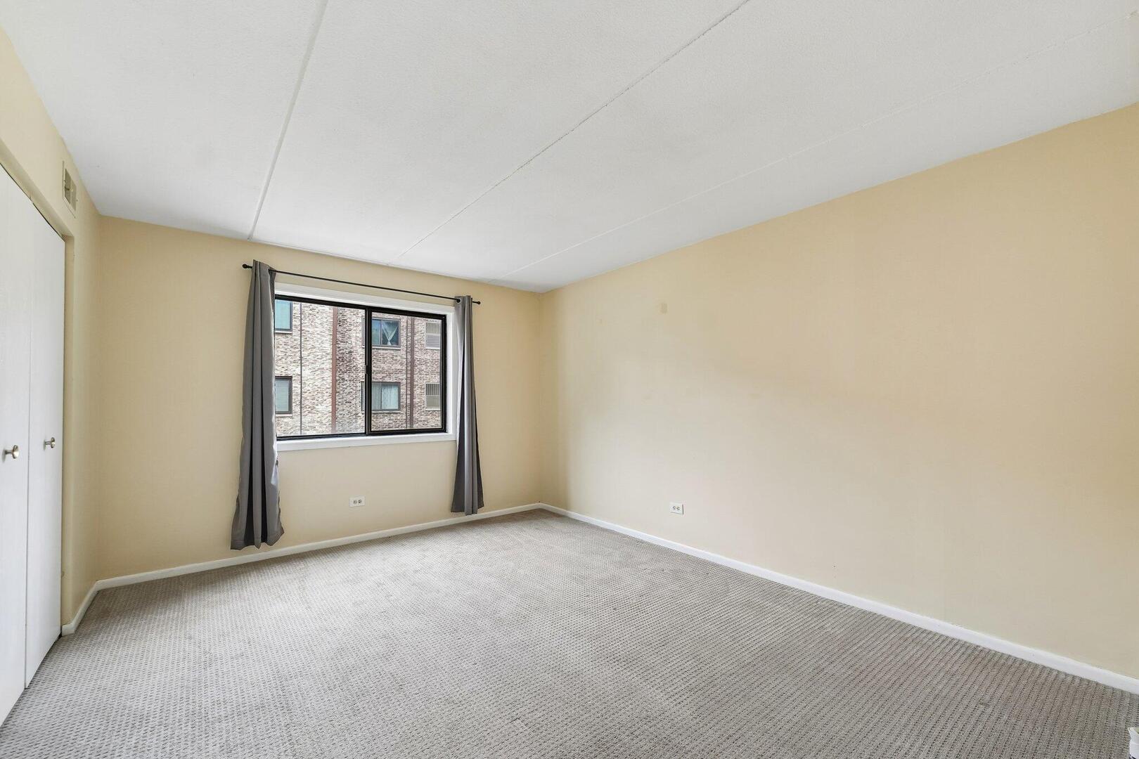5401 S Chateau Drive 4 Property Photo 16