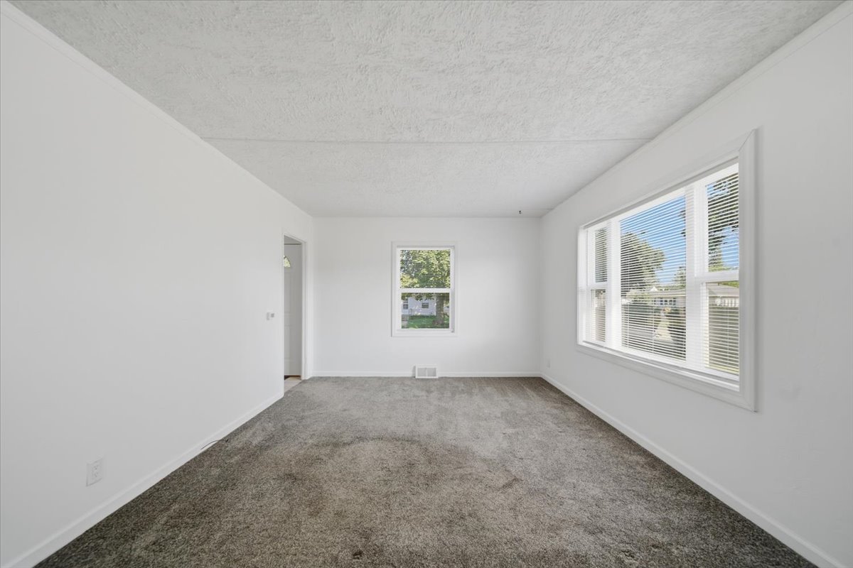 312 Hill Street Property Photo 4
