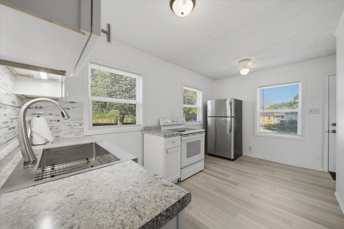 312 Hill Street Property Photo 8