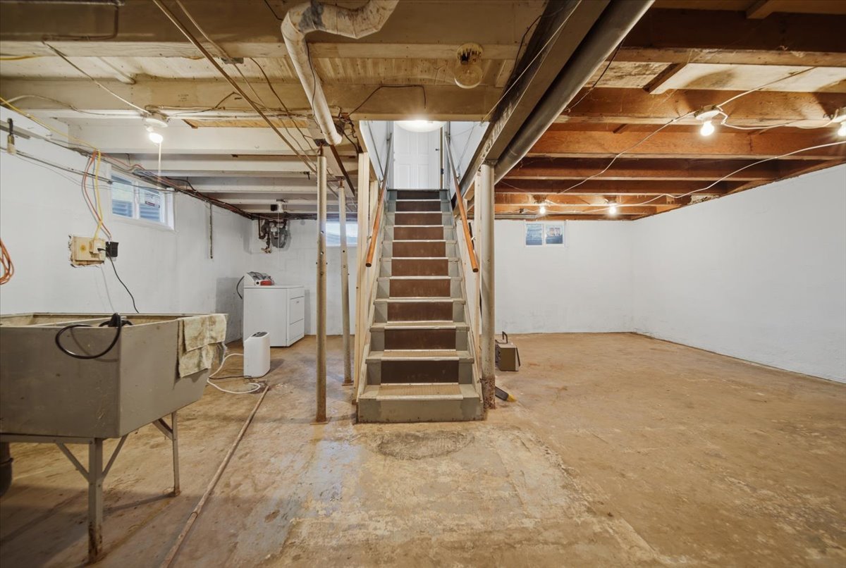 312 Hill Street Property Photo 15