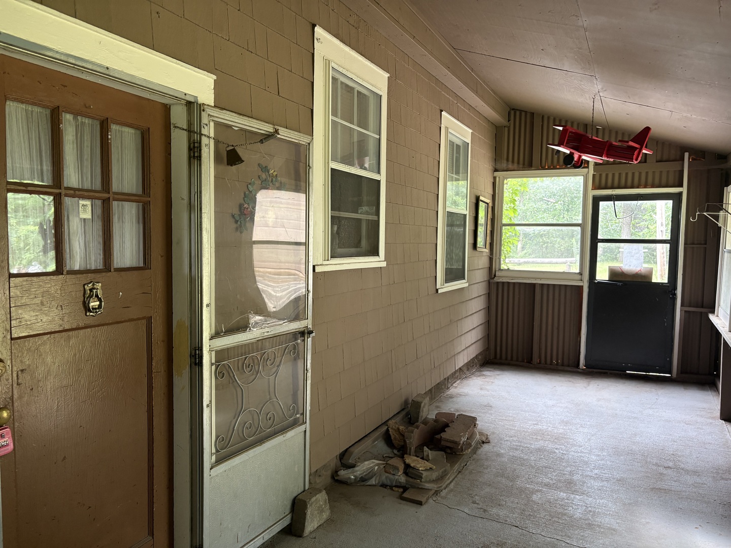 2019 S Daysville Road Property Photo 2