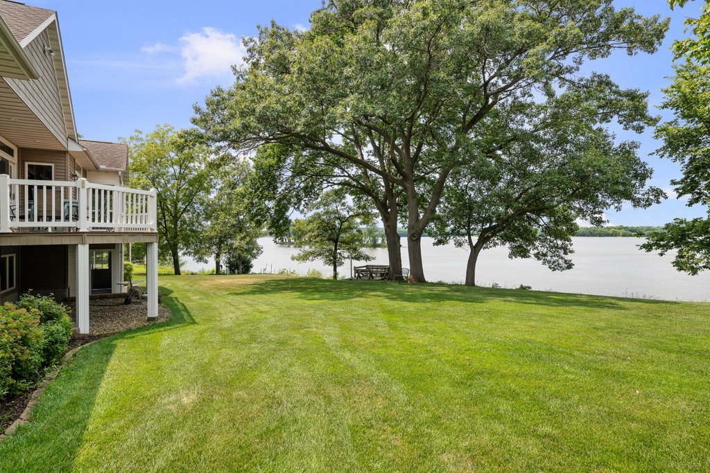 1015 3rd Avenue Property Photo 15