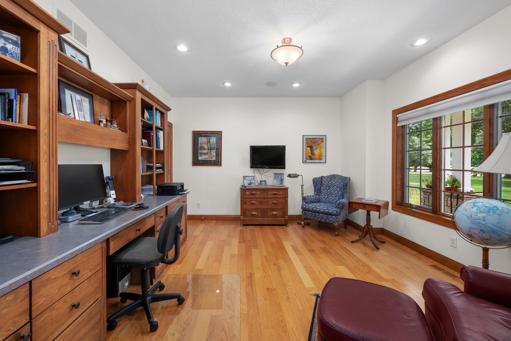 1015 3rd Avenue Property Photo 23