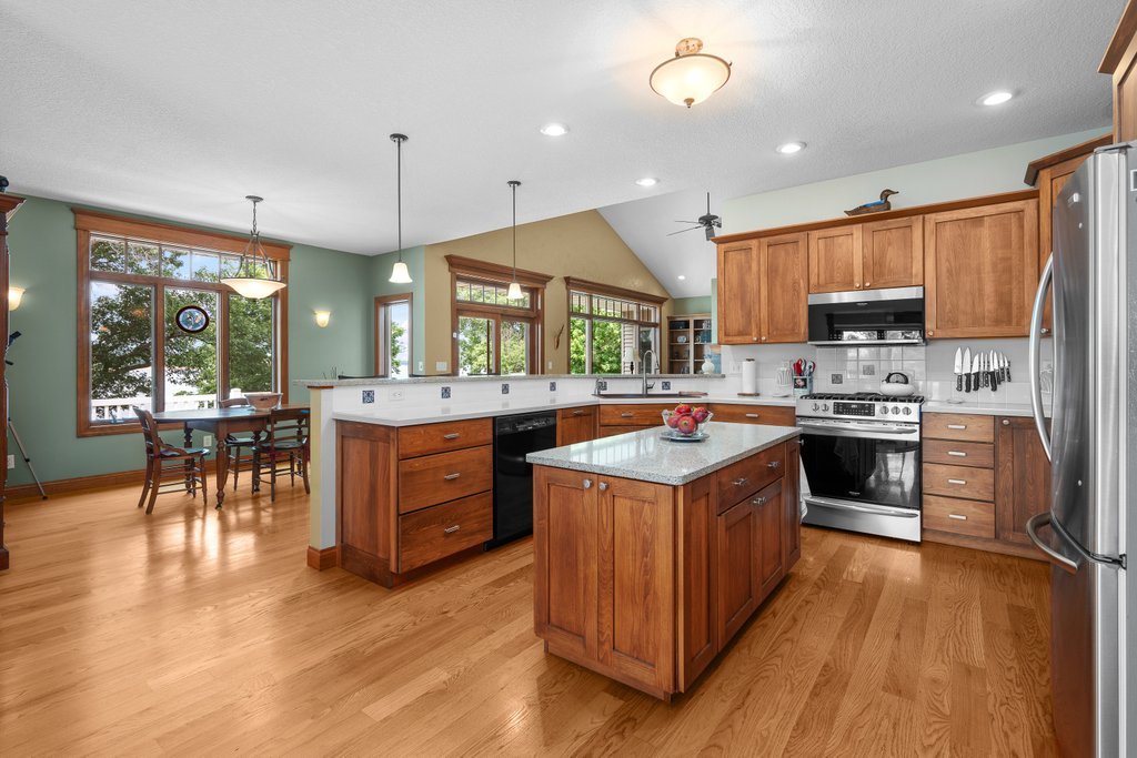 1015 3rd Avenue Property Photo 39