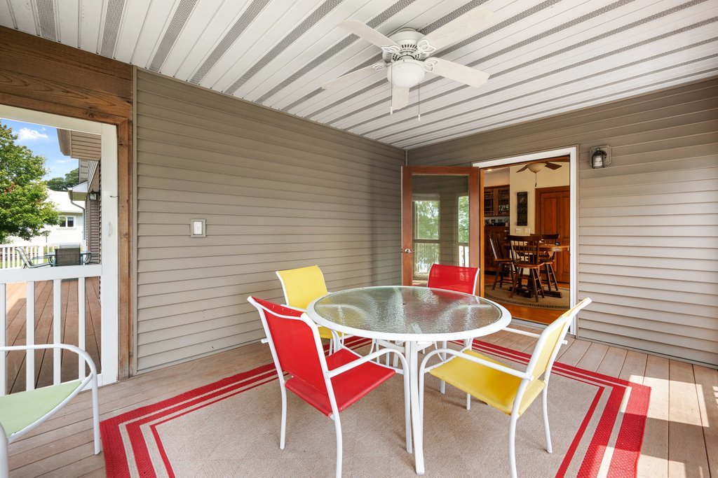1015 3rd Avenue Property Photo 48