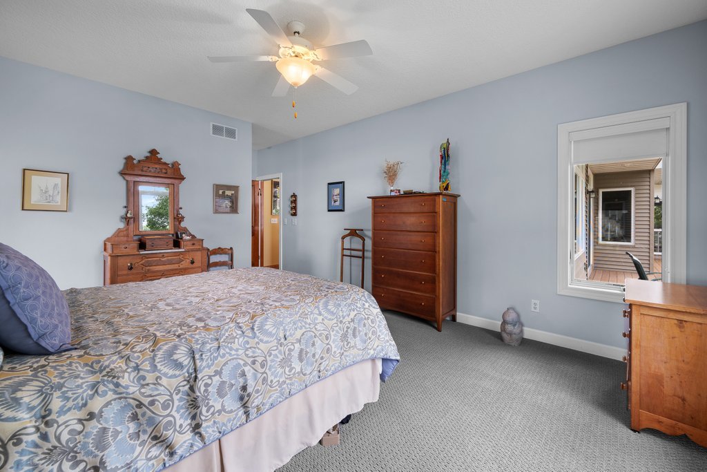 1015 3rd Avenue Property Photo 52
