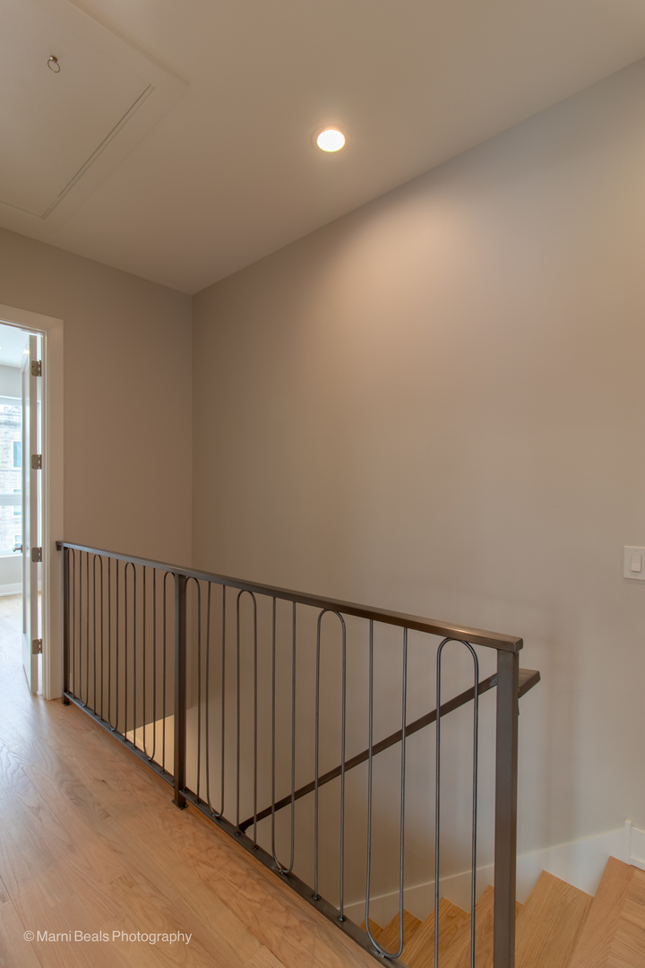 6749 S Langley Avenue A Property Photo 6