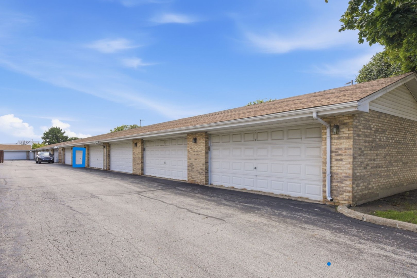 15811 S 76th Avenue 3g Property Photo 15