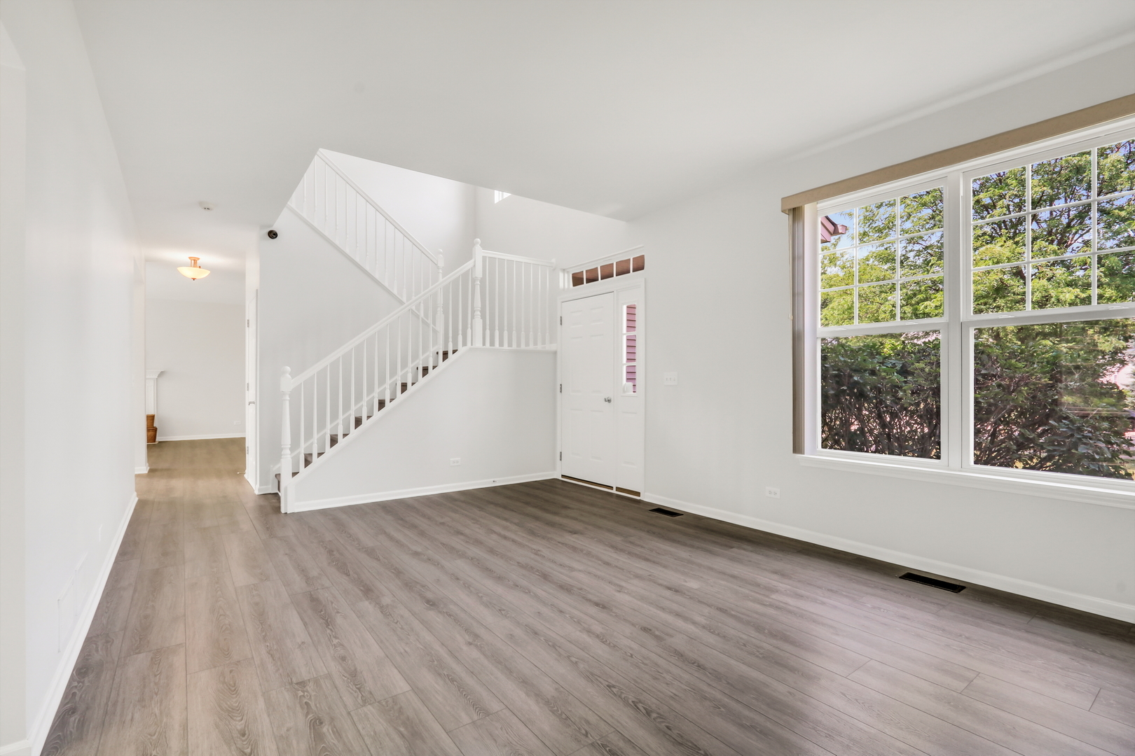 1056 Dana Court Property Photo 6