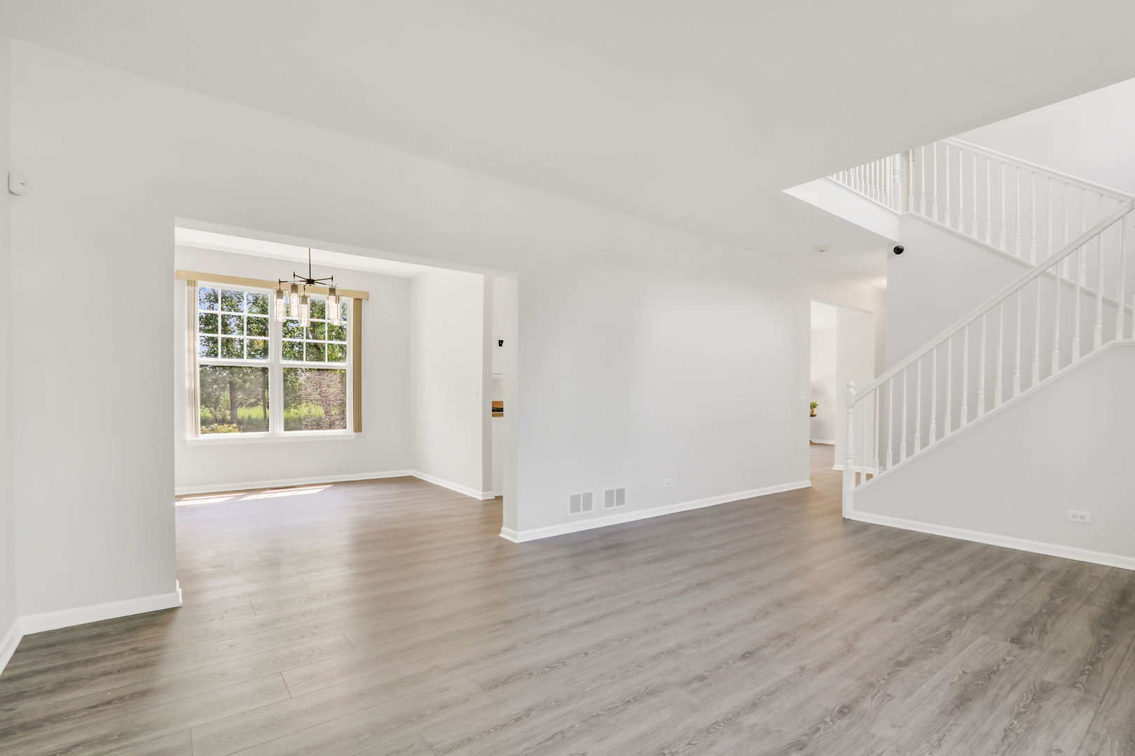1056 Dana Court Property Photo 7