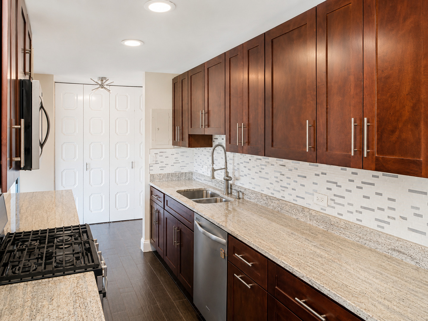 12718904 Property Photo 5