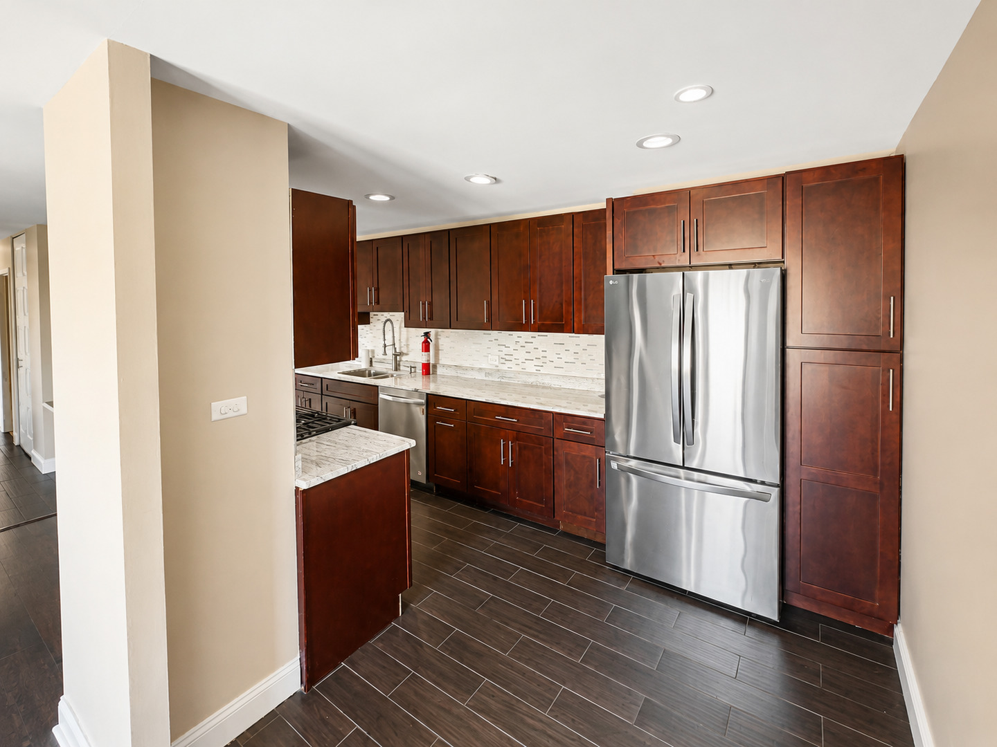 12718904 Property Photo 6