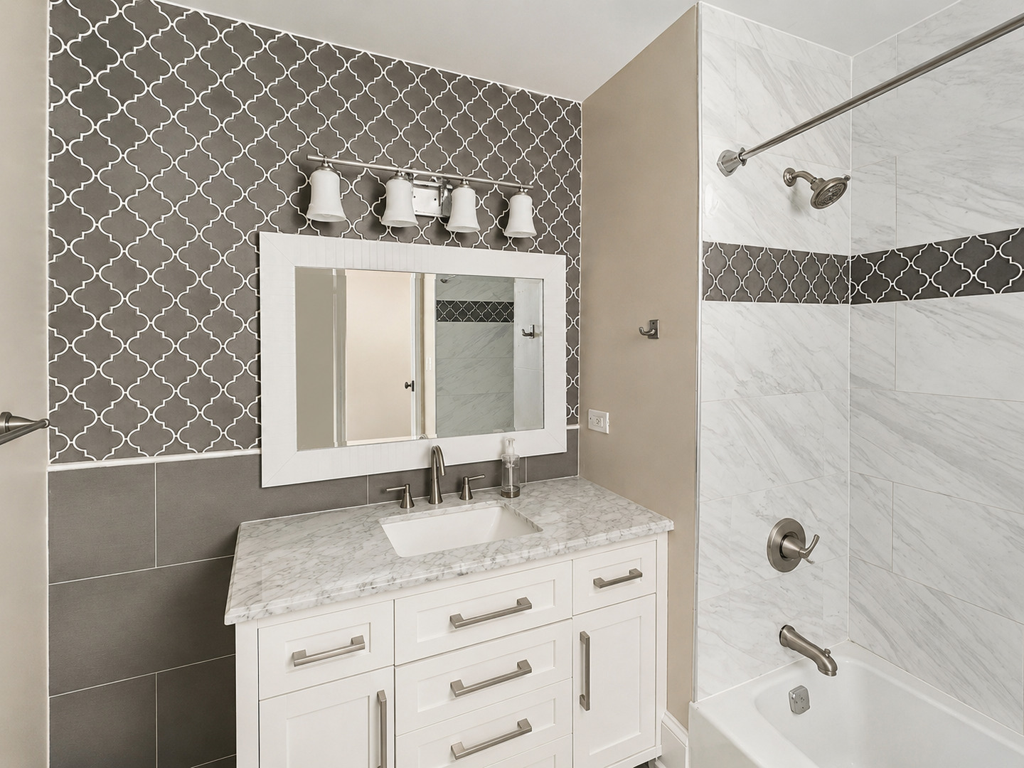 12718904 Property Photo 16
