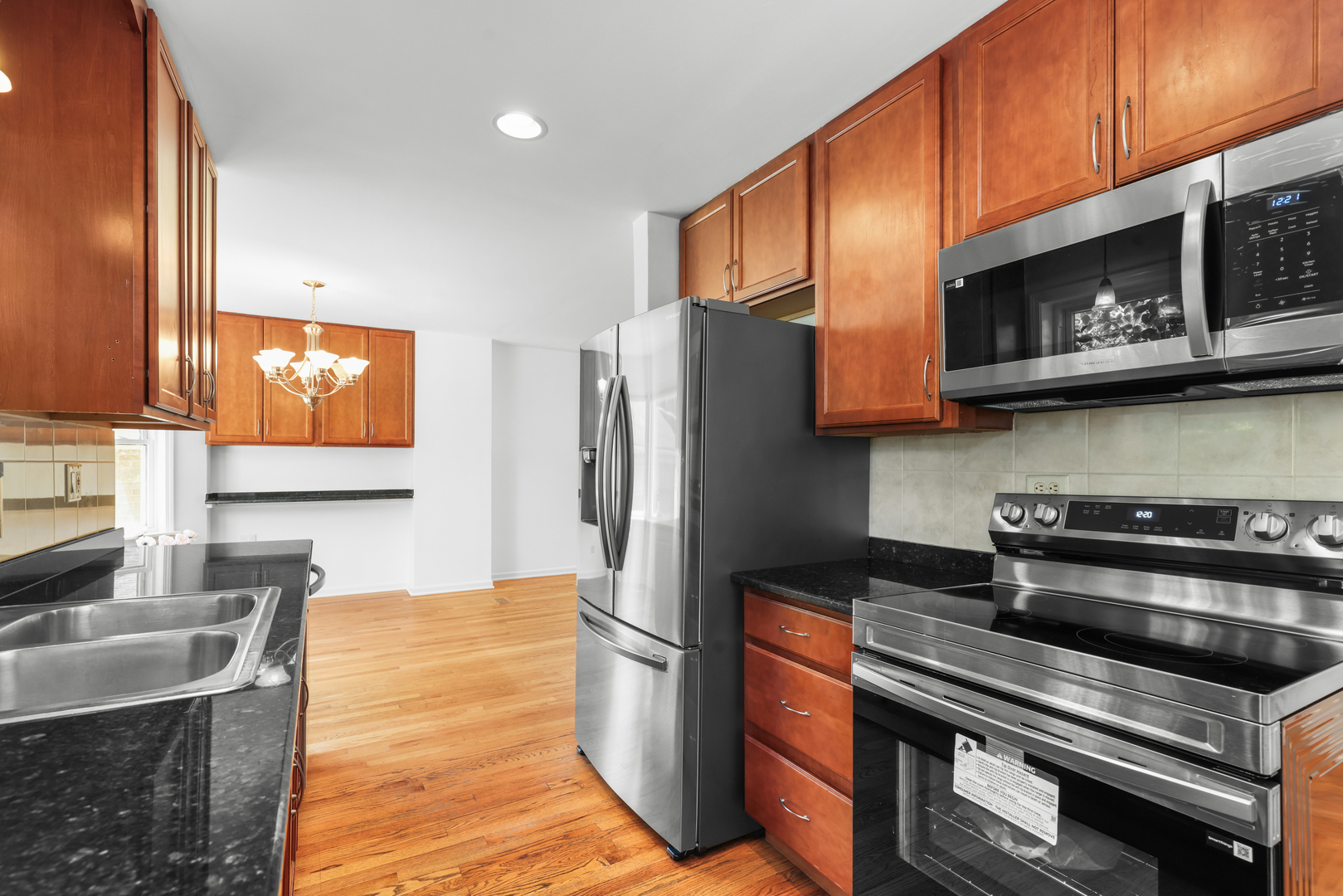 119 Elm Street Property Photo 8