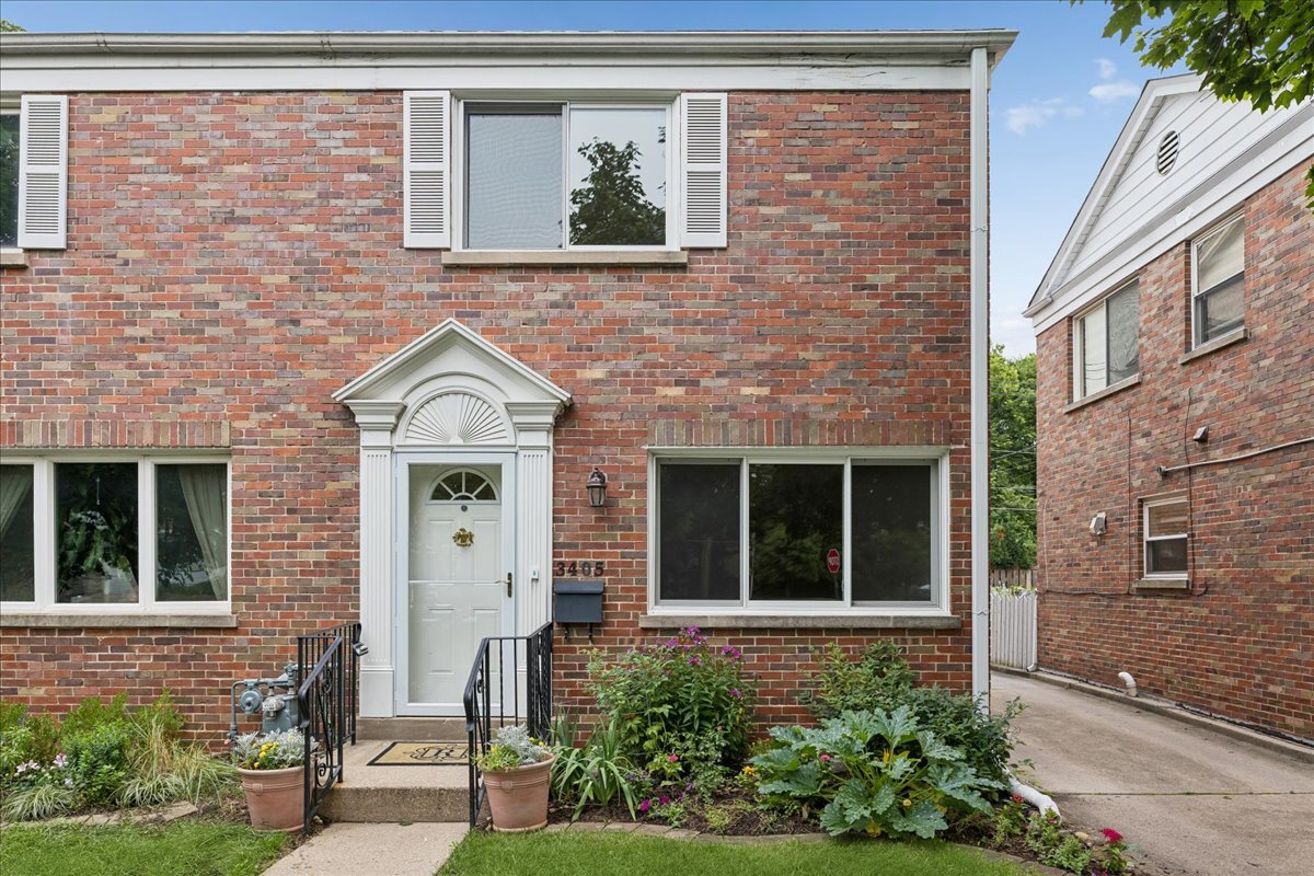 3405 Park Place Property Photo 1