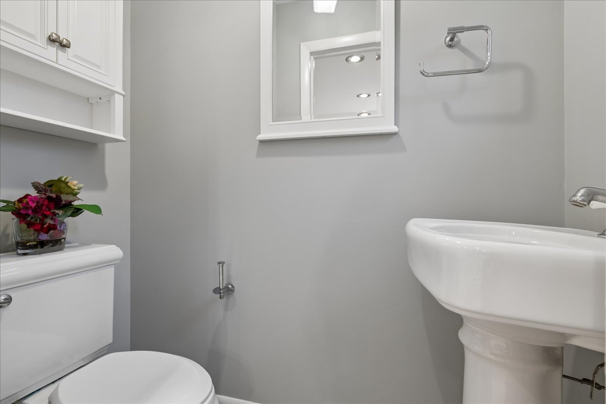 3405 Park Place Property Photo 11