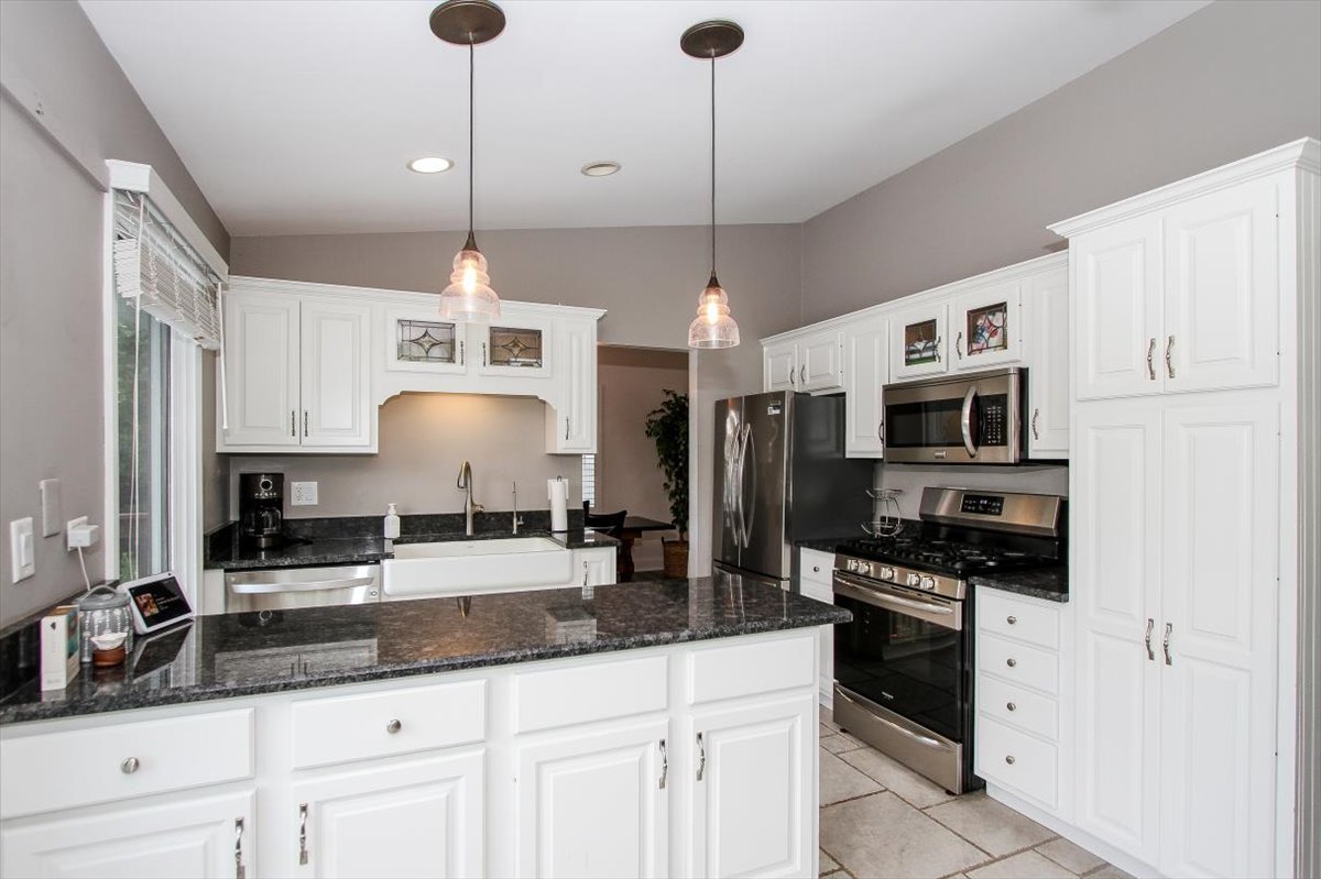 4n681 Brookside West Drive Property Photo 8