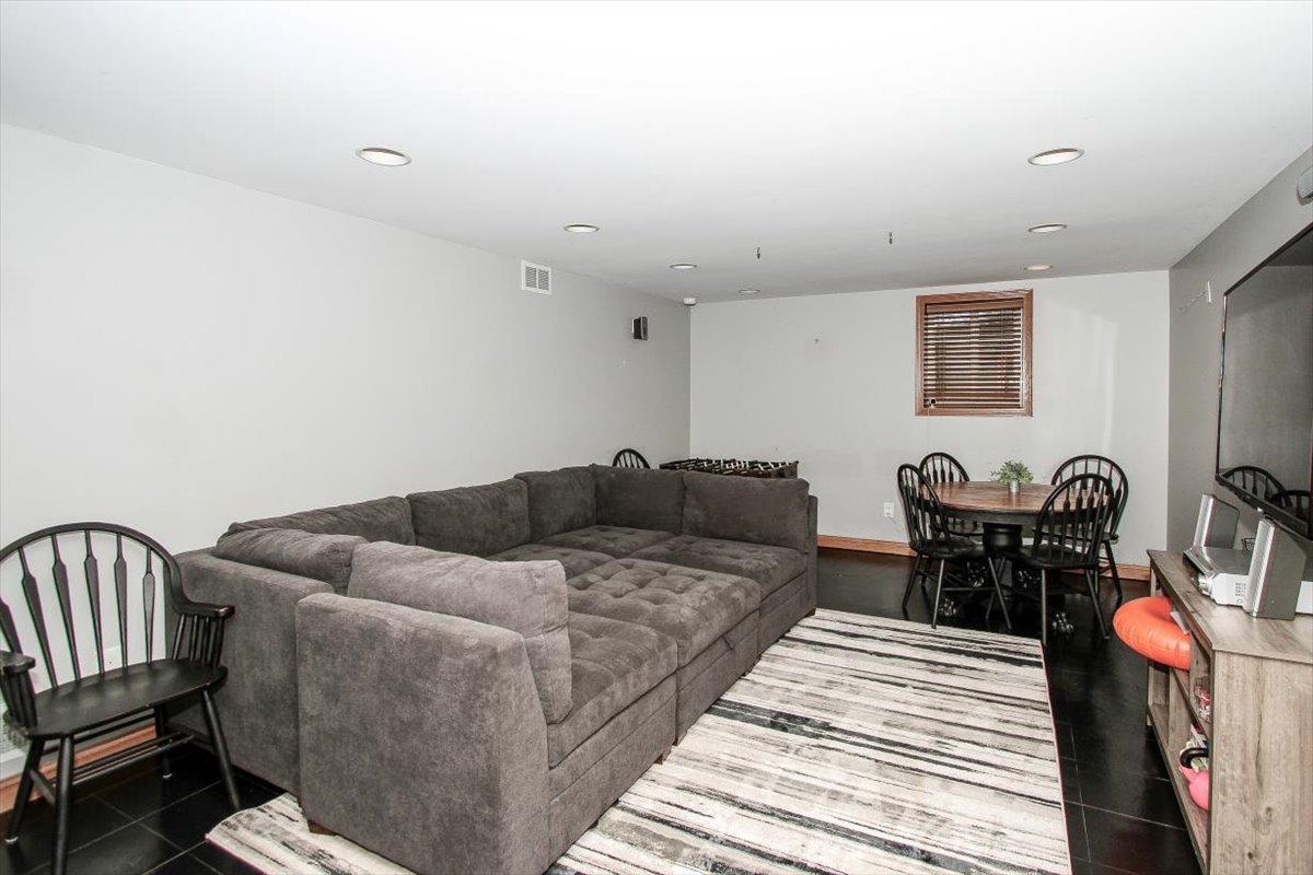 4n681 Brookside West Drive Property Photo 16