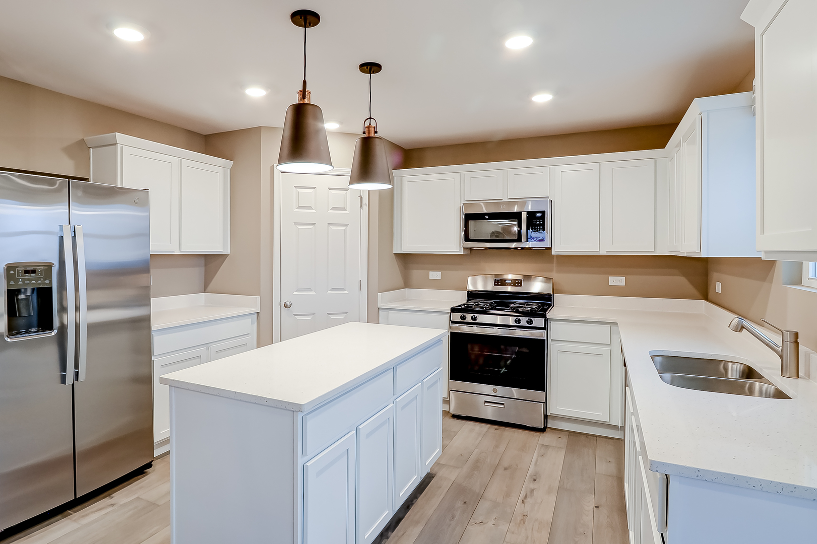 146 Piper Glen Avenue Property Photo 8