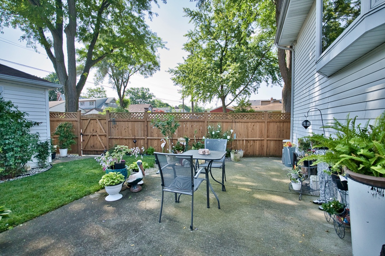 5974 W Miami Avenue Property Photo 7