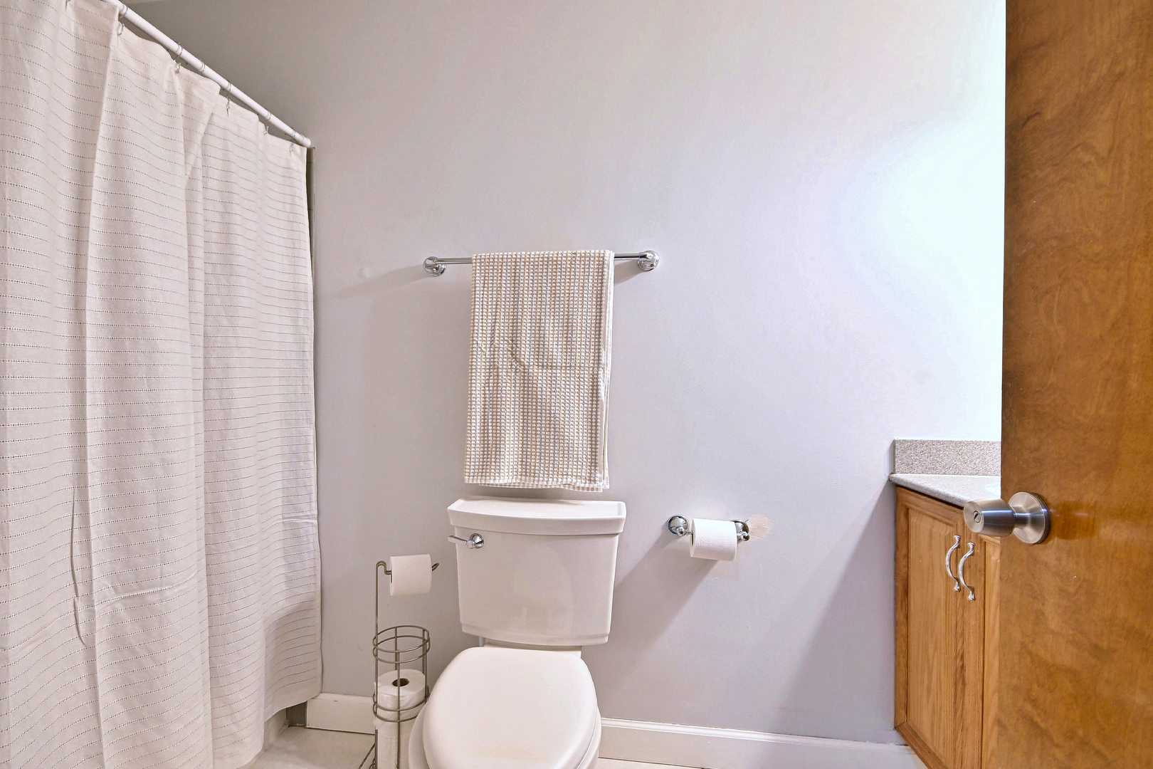 1321 S Finley Road 422 Property Photo 29