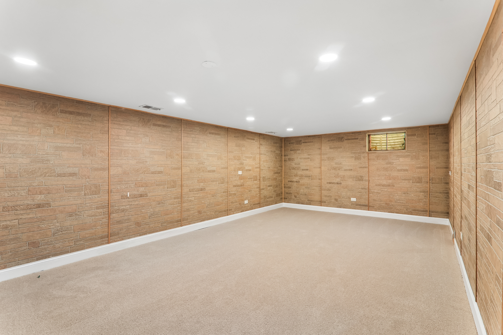 807 E Golfview Drive Property Photo 23