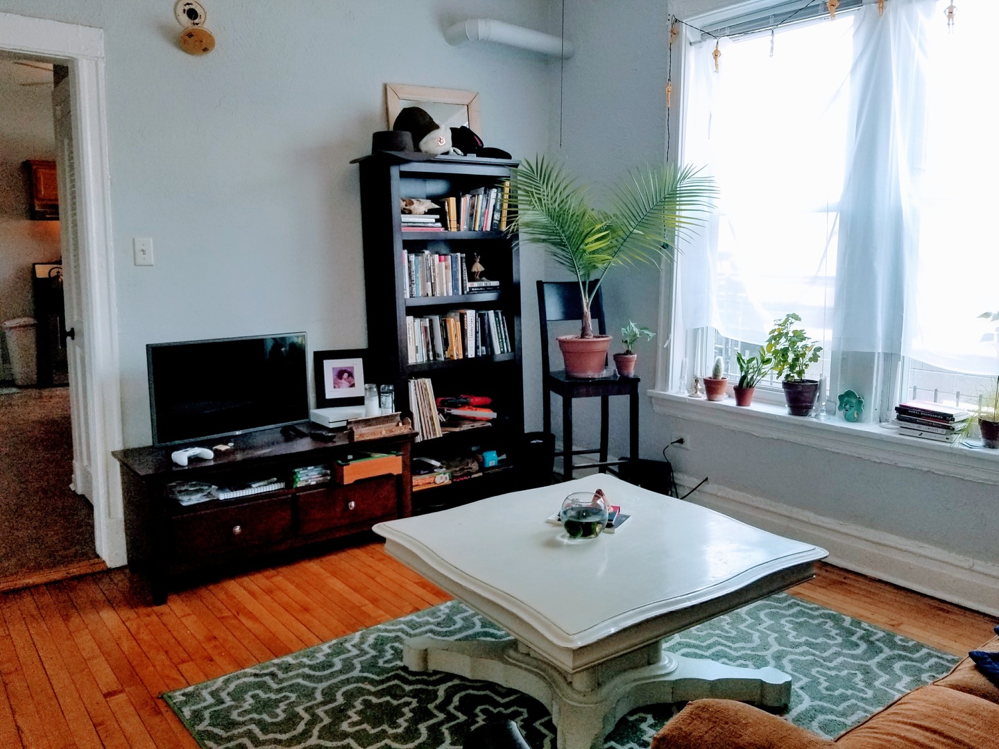 1143 N Rockwell Street Property Photo 4