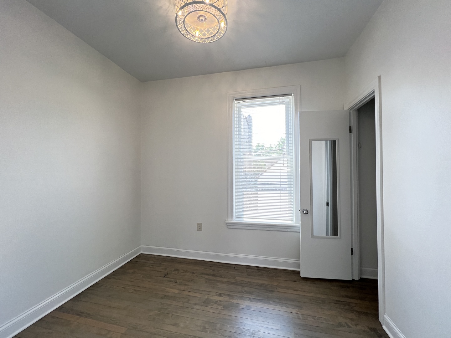 1143 N Rockwell Street Property Photo 19