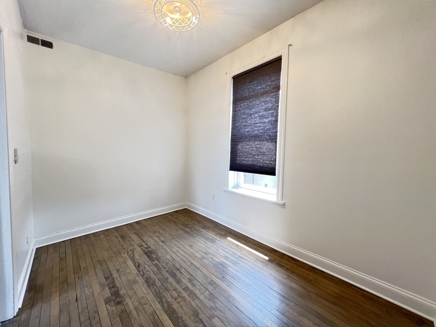 1143 N Rockwell Street Property Photo 21