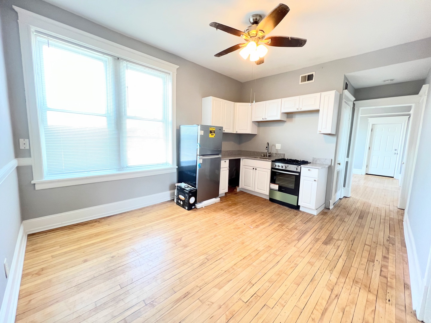 1143 N Rockwell Street Property Photo 24