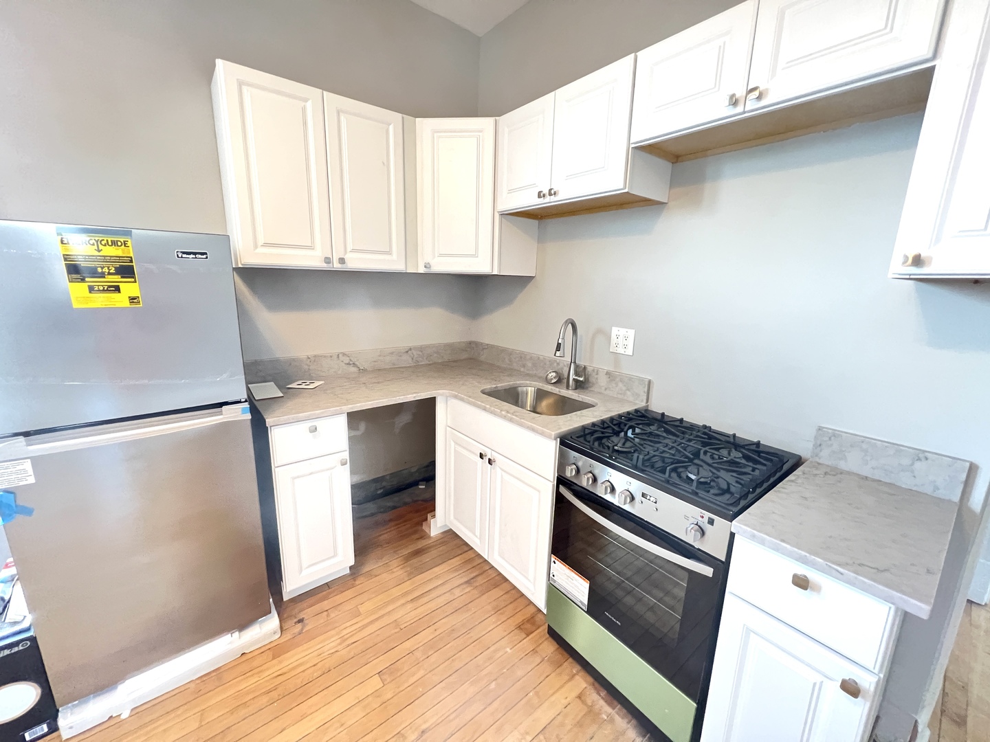 1143 N Rockwell Street Property Photo 25