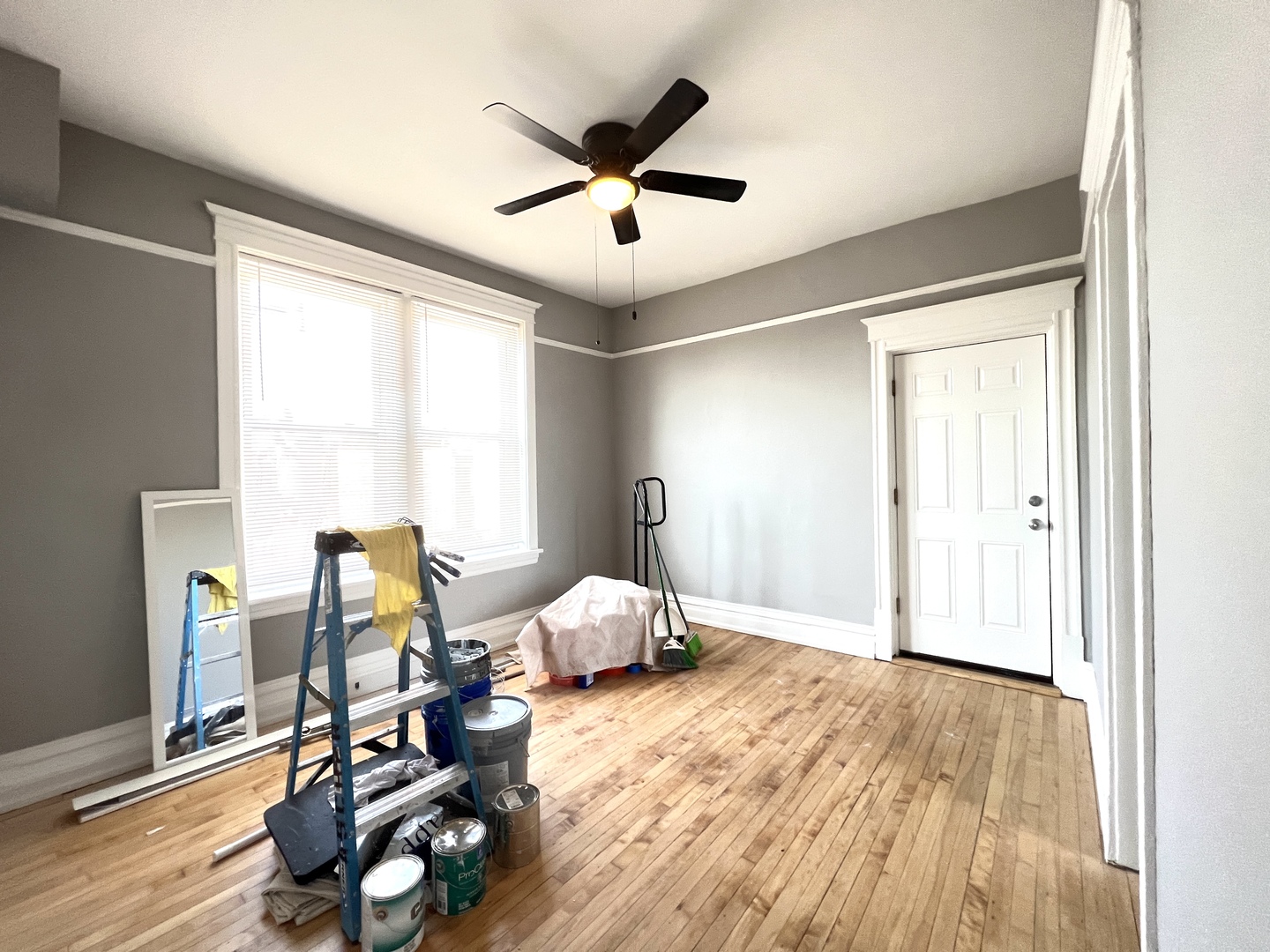 1143 N Rockwell Street Property Photo 29