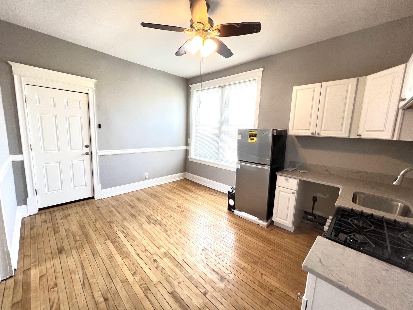 1143 N Rockwell Street Property Photo 31