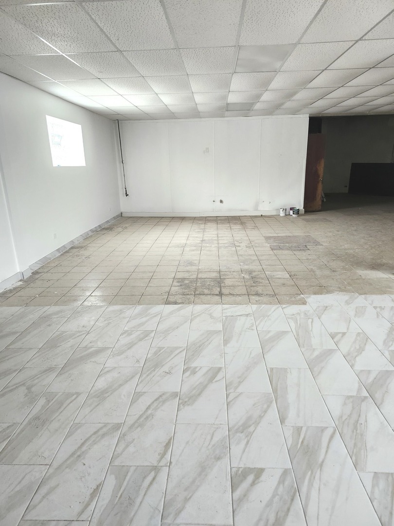 2291 S Archer Avenue Property Photo 5