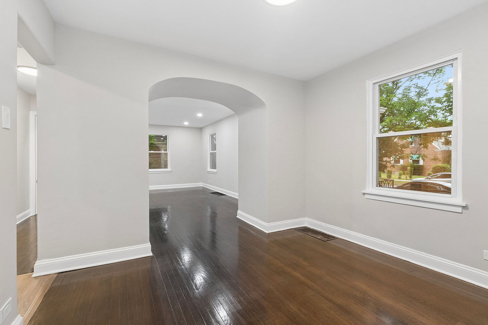 10106 S Crandon Avenue Property Photo 5