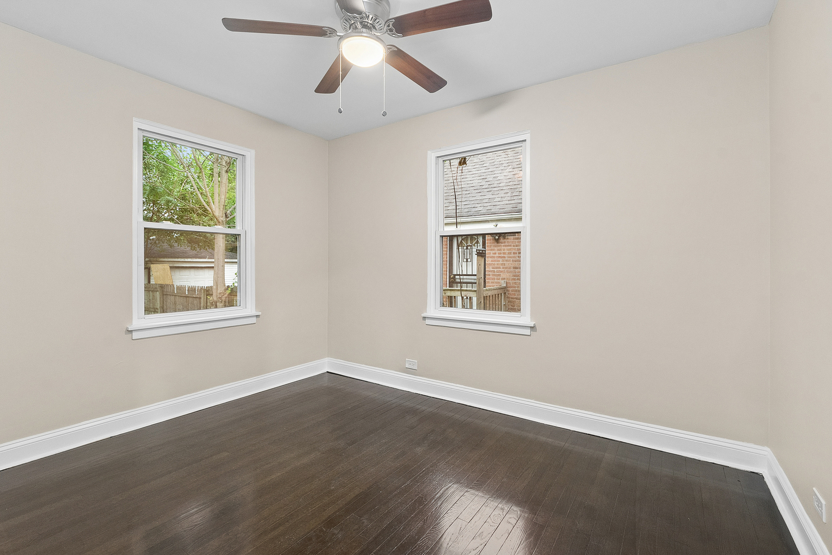 10106 S Crandon Avenue Property Photo 9