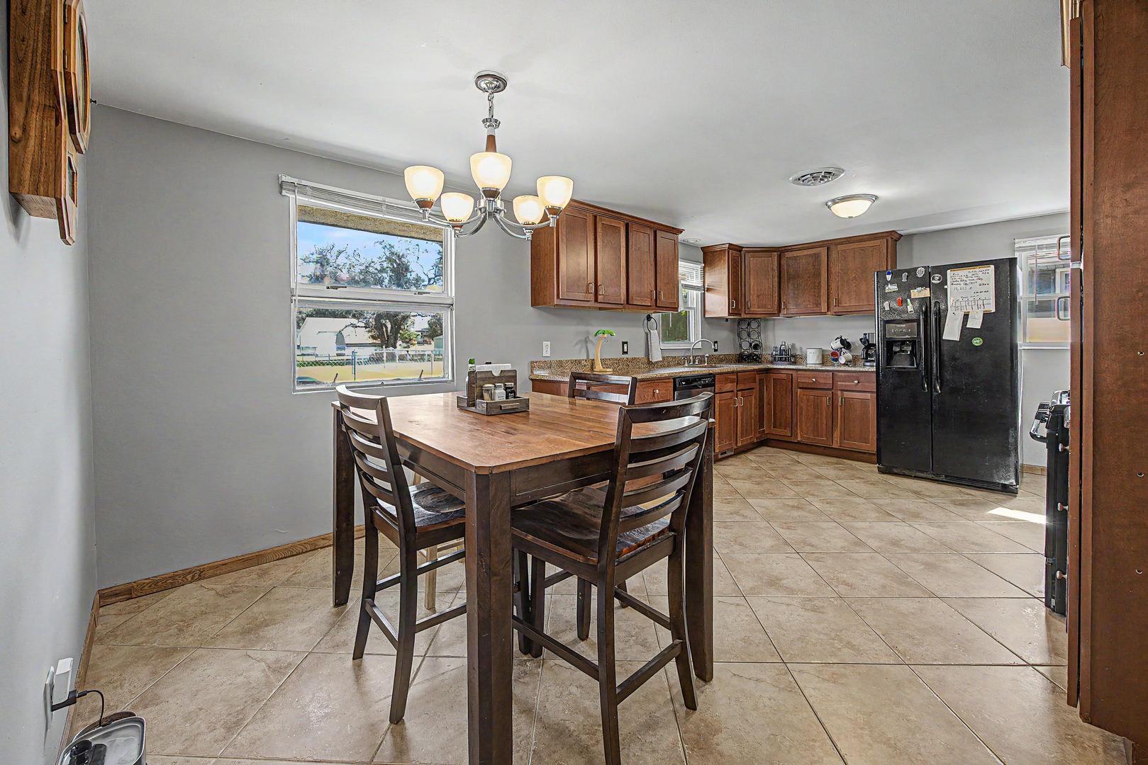 1508 E Kent Street Property Photo 9