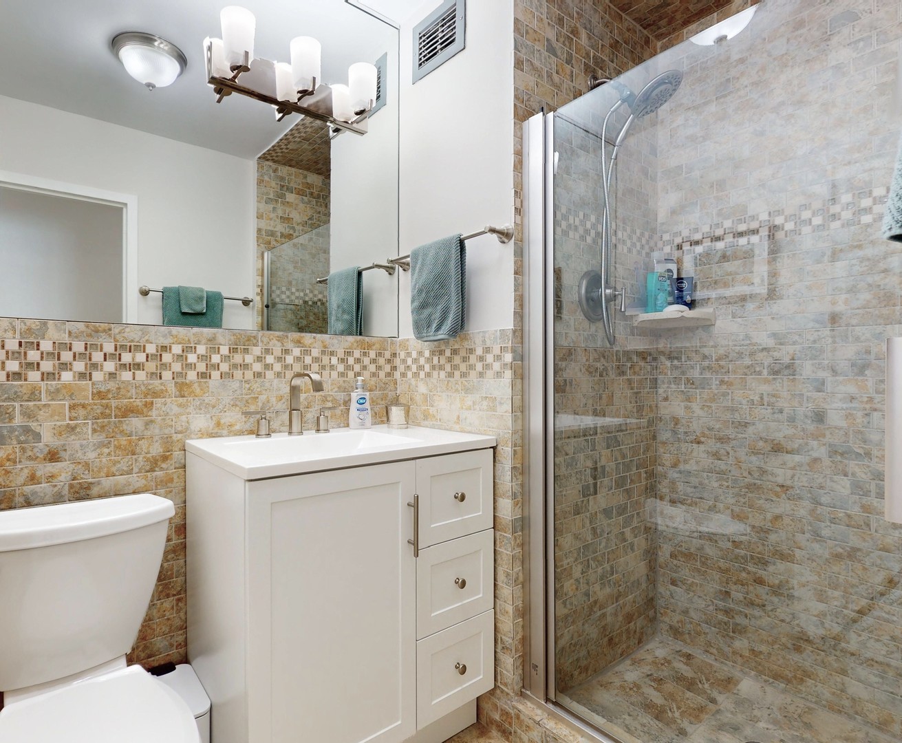 6301 N Sheridan Road 18e Property Photo 6