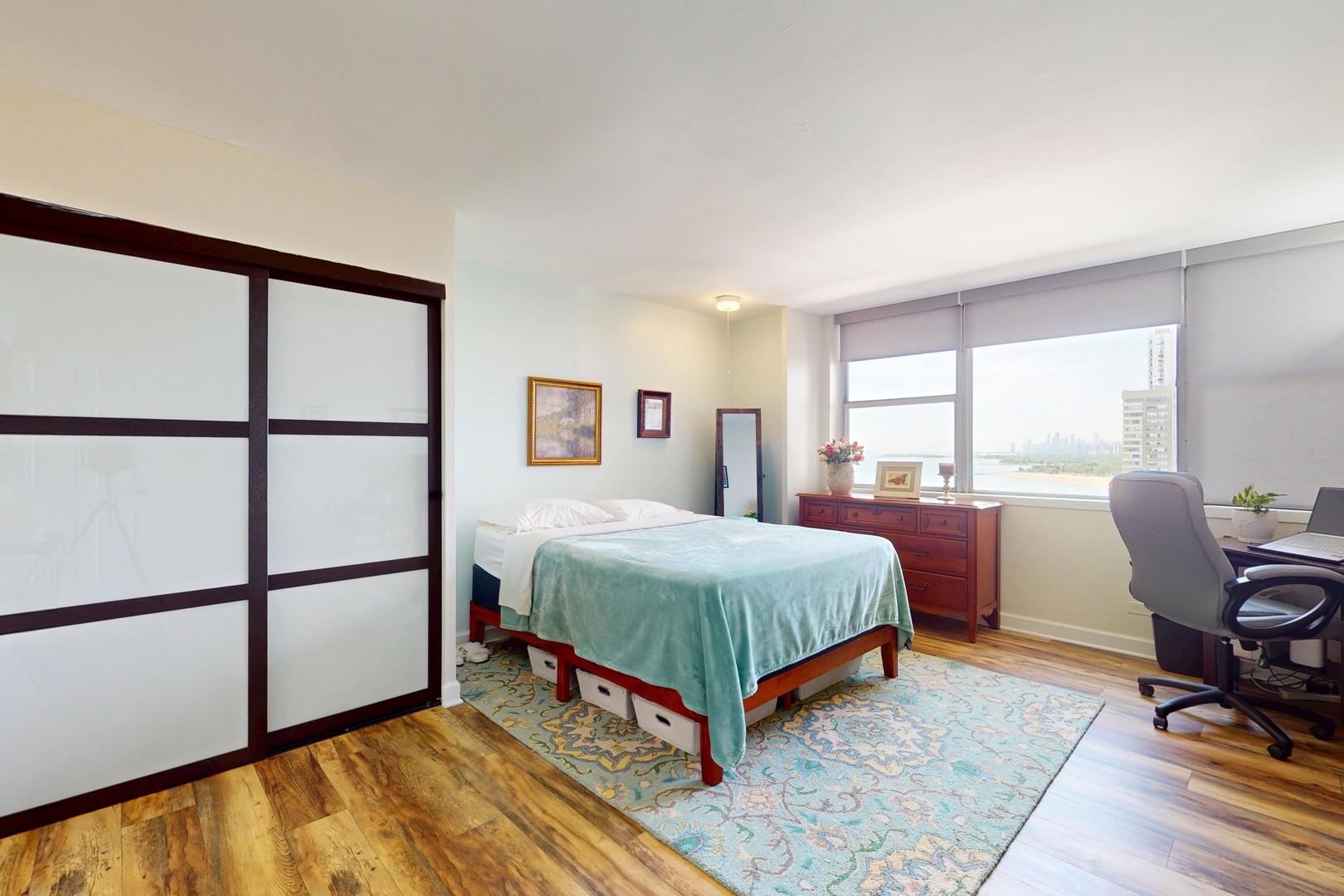 6301 N Sheridan Road 18e Property Photo 9