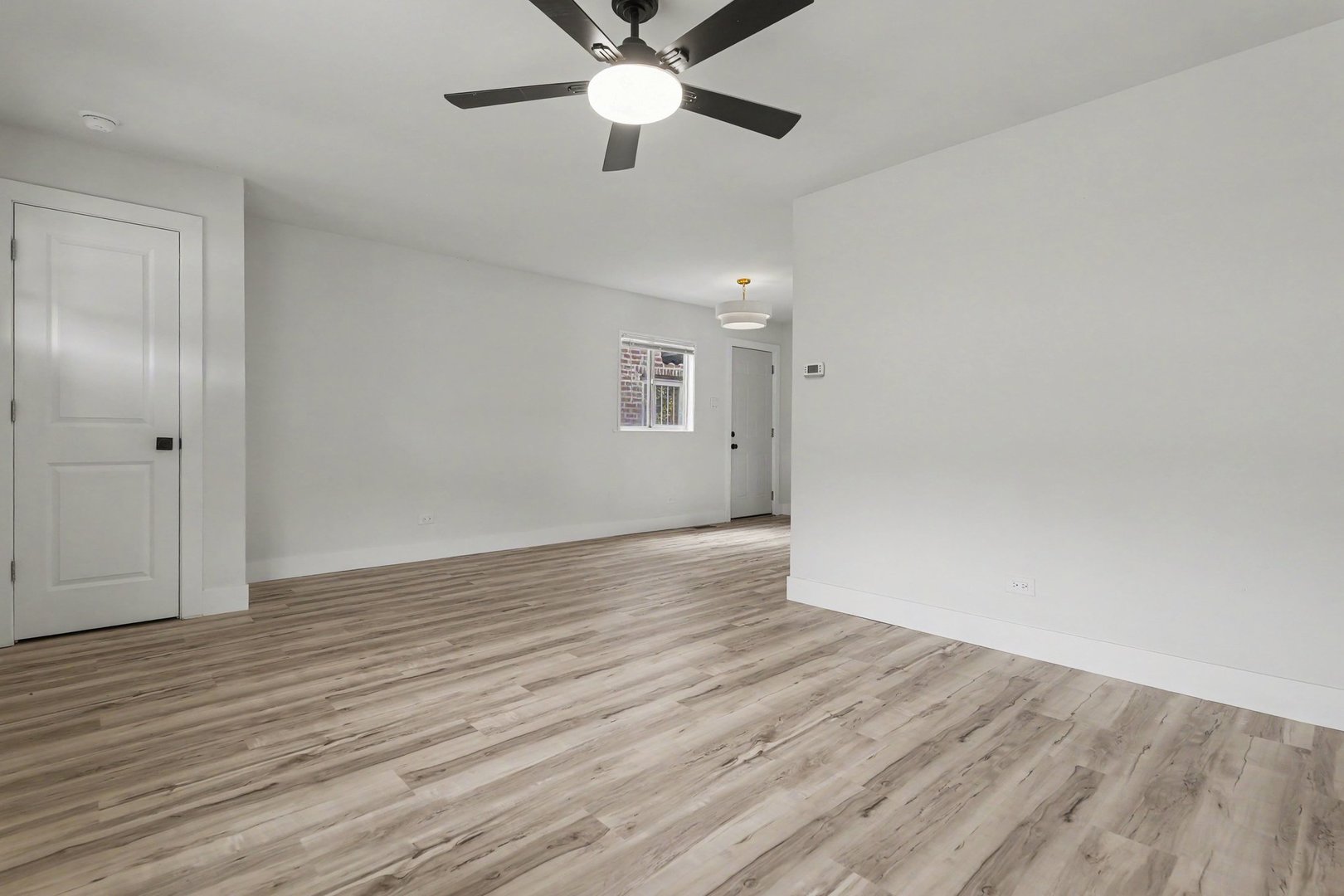 8308 S Anthony Avenue Property Photo 2