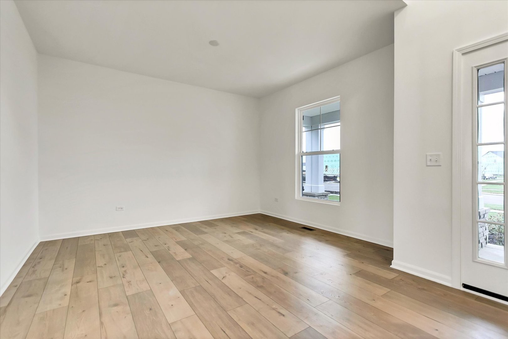 23256 W Allagash Drive Property Photo 4