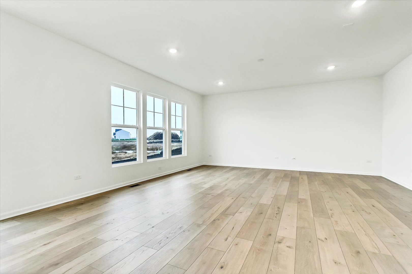 23256 W Allagash Drive Property Photo 5