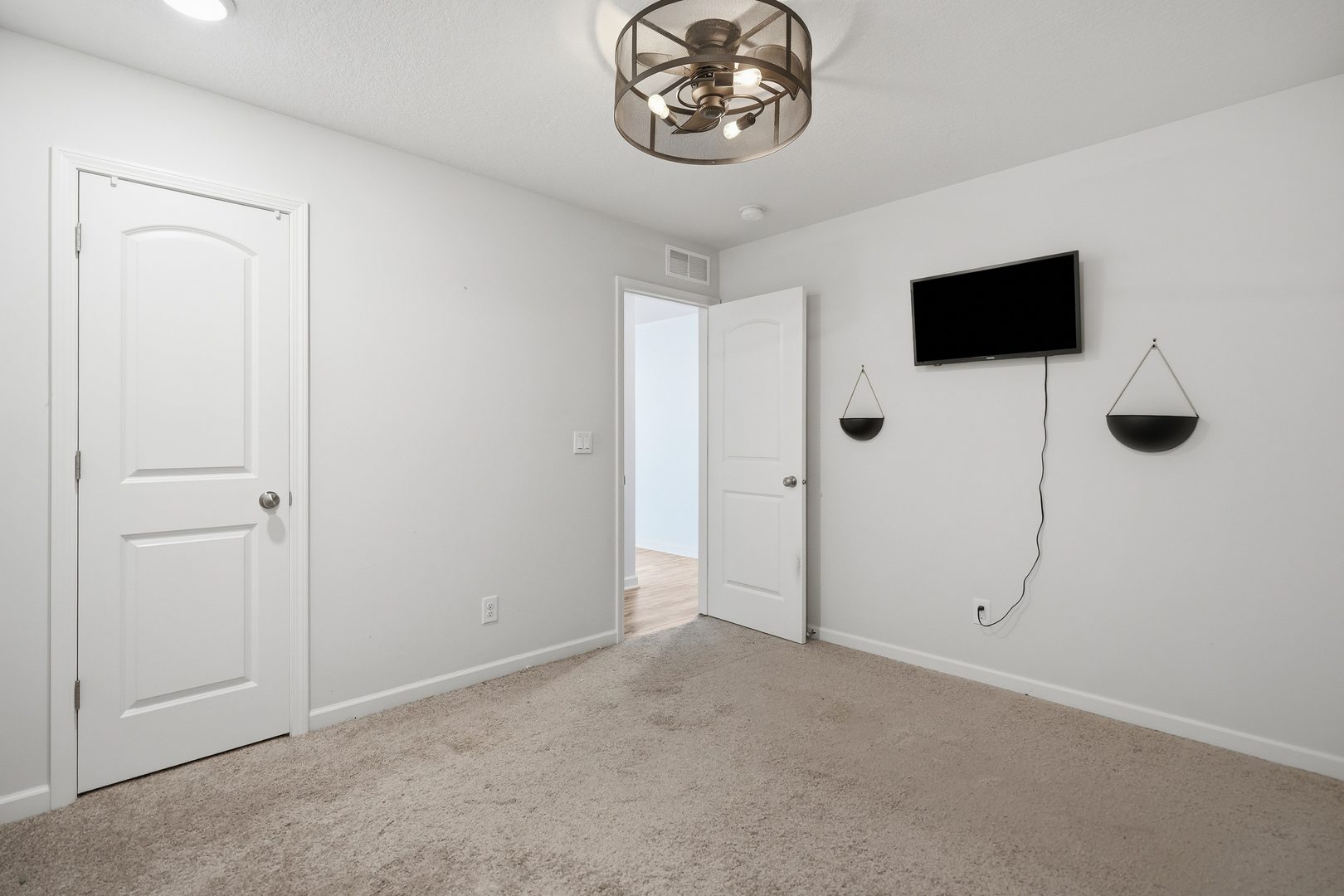 214 14th Avenue Property Photo 16