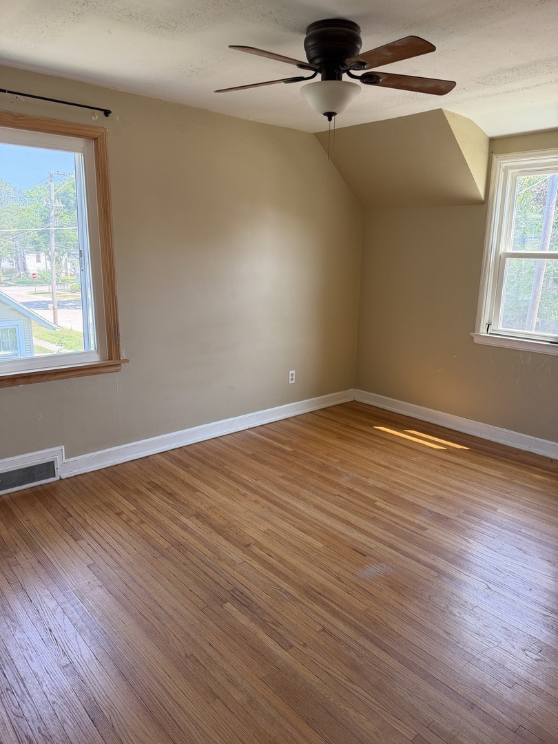 929 Garfield Avenue Property Photo 13