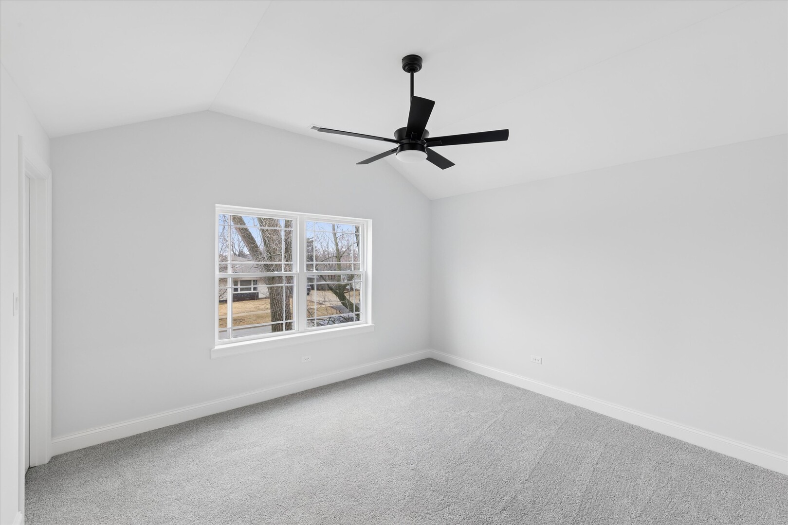 10832 Massasoit Avenue Property Photo 21
