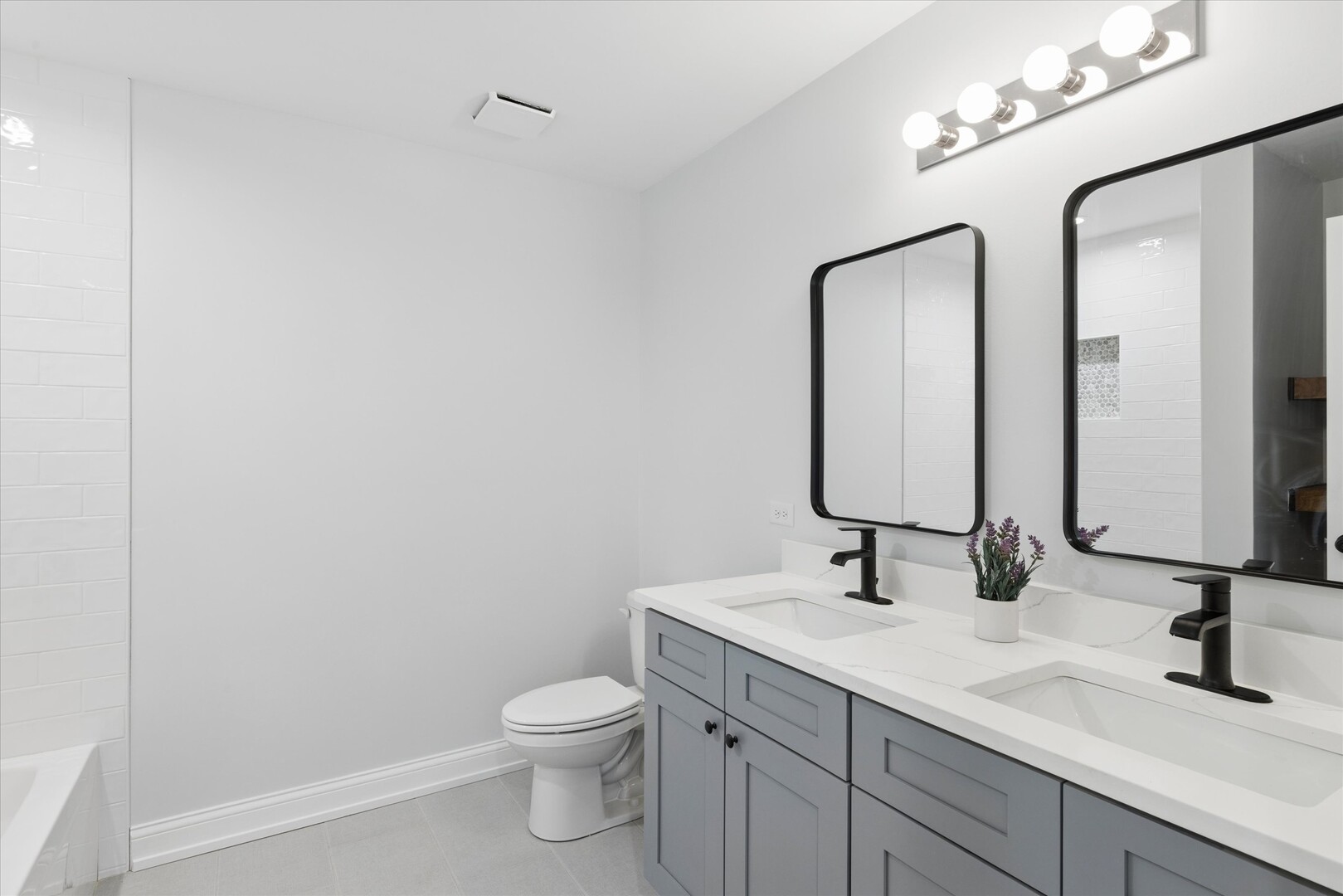 10832 Massasoit Avenue Property Photo 24