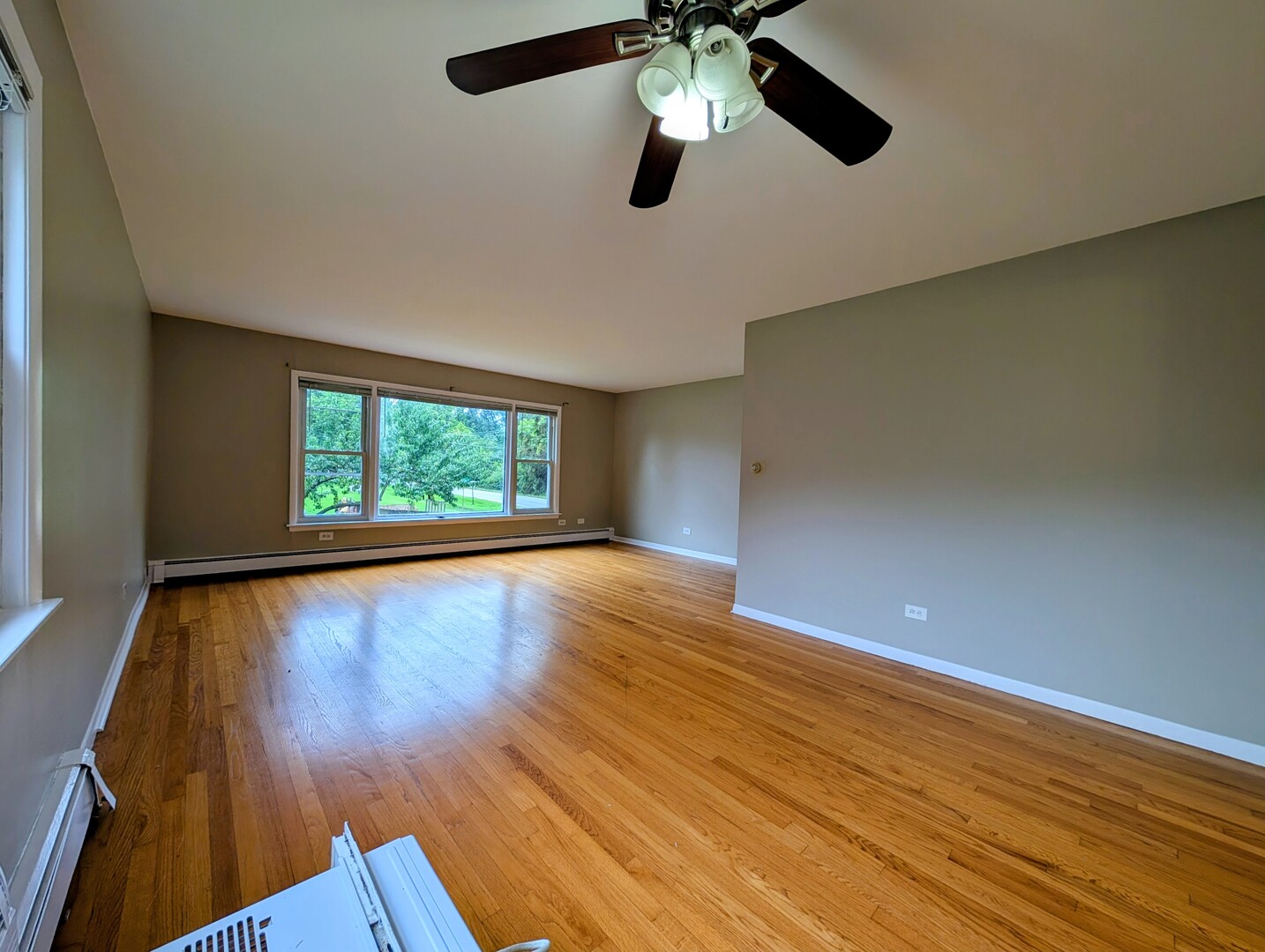 16w780 57th Street 1 Property Photo 5
