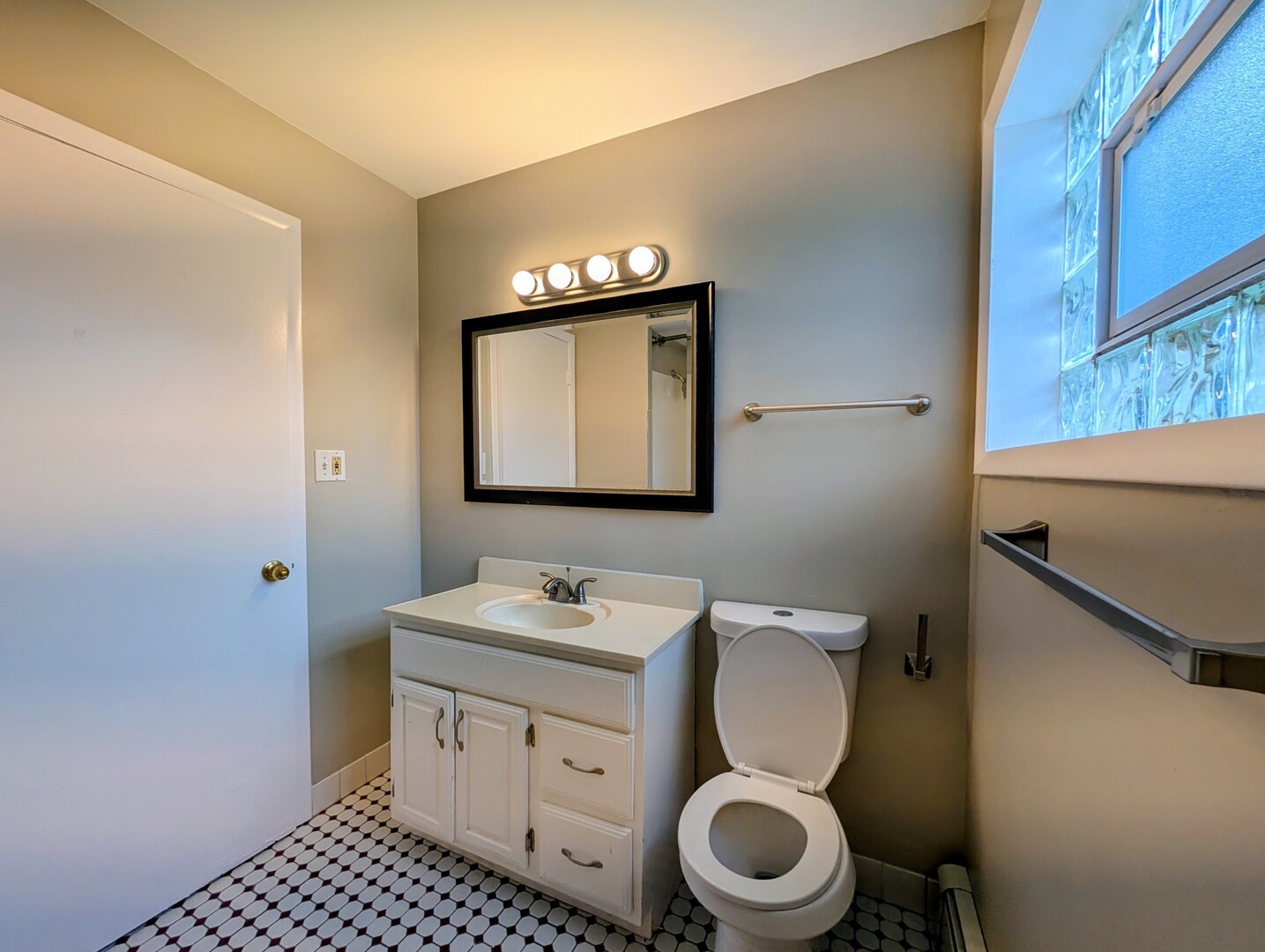 16w780 57th Street 1 Property Photo 21